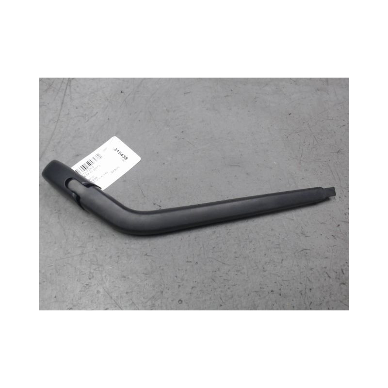 BRAS ESSUIE-GLACE ARRIERE TOYOTA AURIS 2007-