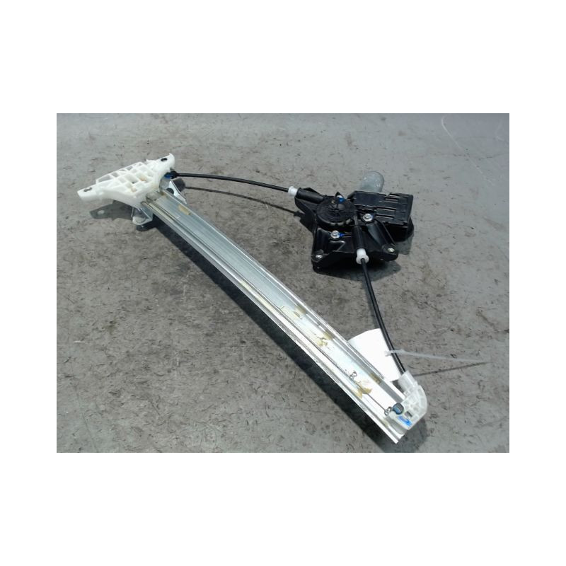 MECANISME+MOTEUR LEVE-GLACE AVANT DROIT TOYOTA YARIS CRO