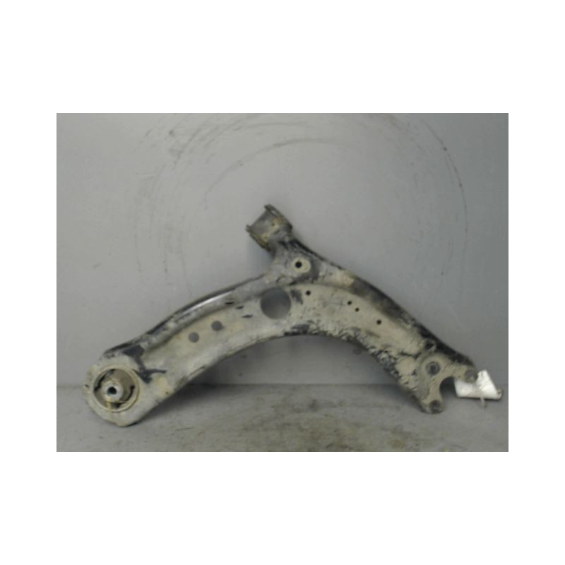 TRIANGLE INFERIEUR AVANT DROIT AUDI A3
