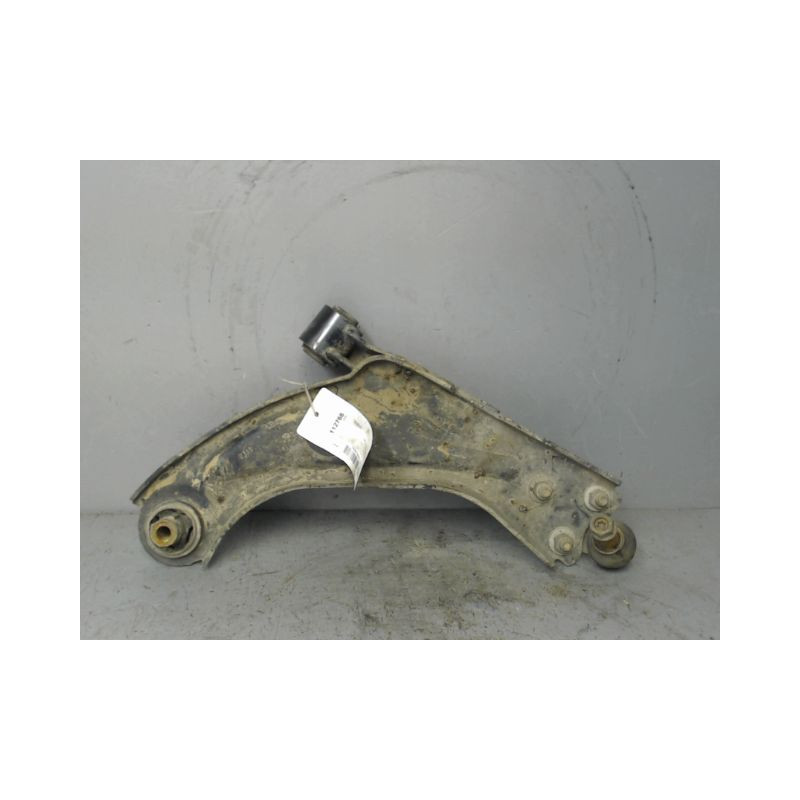 TRIANGLE INFERIEUR AVANT DROIT CITROEN BERLINGO