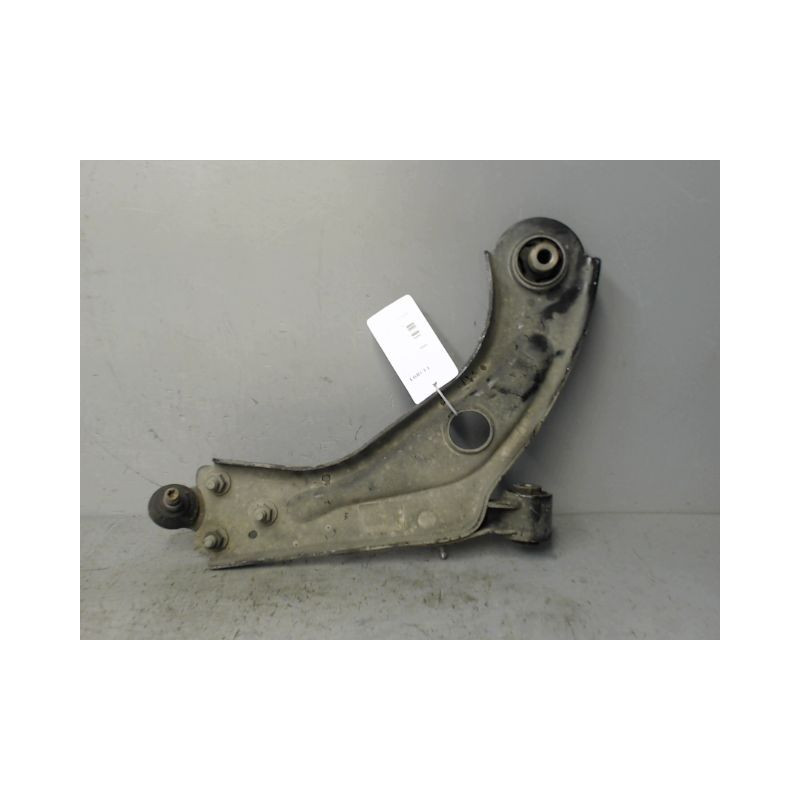 TRIANGLE INFERIEUR AVANT DROIT PEUGEOT 308