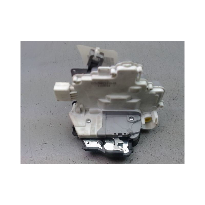 SYSTEME CONDAMNATION AVANT GAUCHE AUDI A6 BERL. II Phase 1 1997-2001