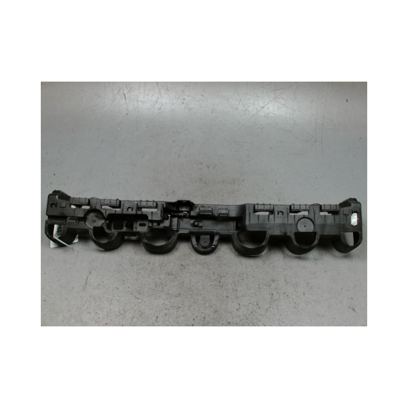 SUPPORT CENTRAL PARE-CHOC ARRIERE  RENAULT CLIO IV 2012-