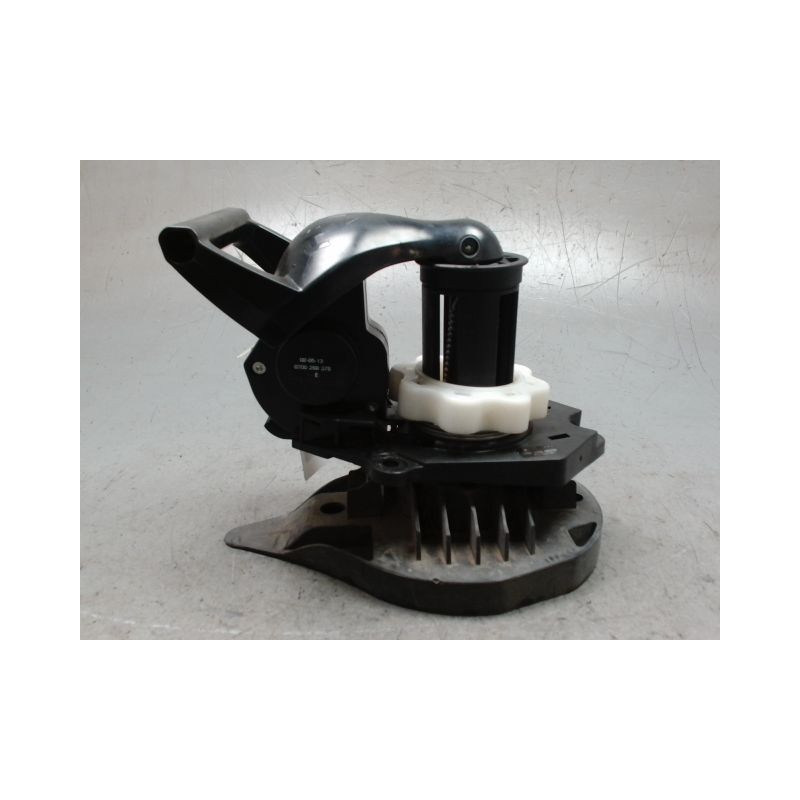 TREUIL DE ROUE DE SECOURS RENAULT CLIO IV 2012-