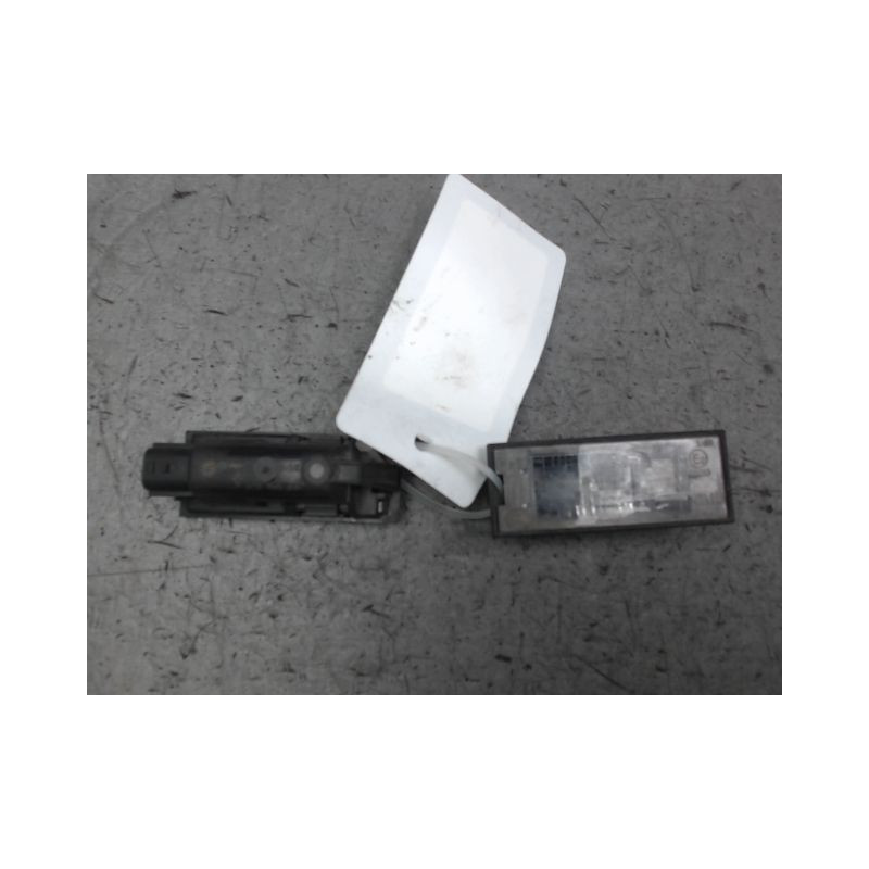 ECLAIREUR PLAQUE DE POLICE RENAULT CLIO IV 2012-
