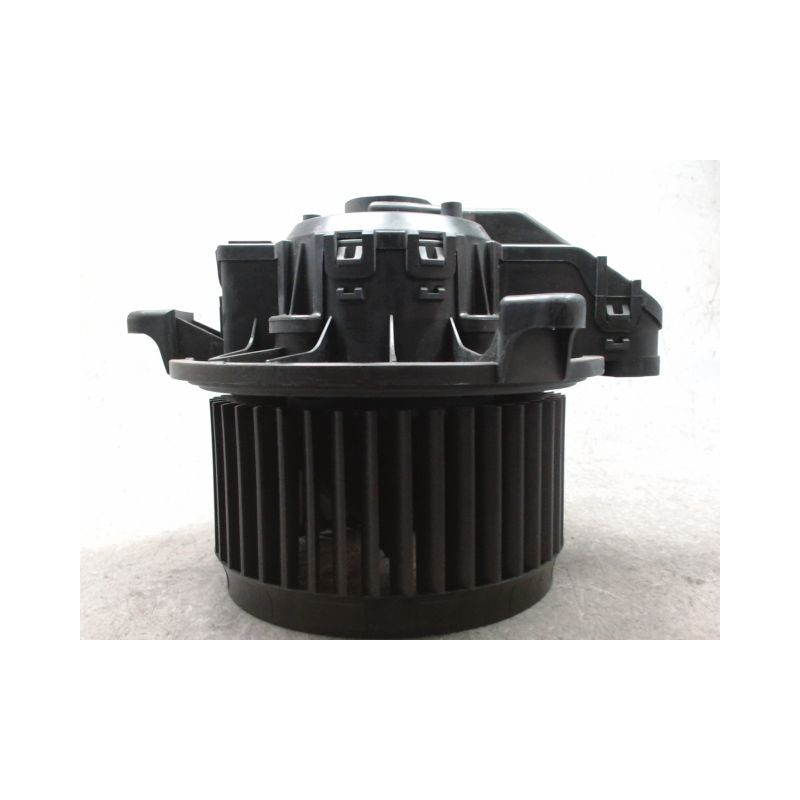 MOTEUR VENTILATEUR CHAUFFAGE FORD FIESTA
