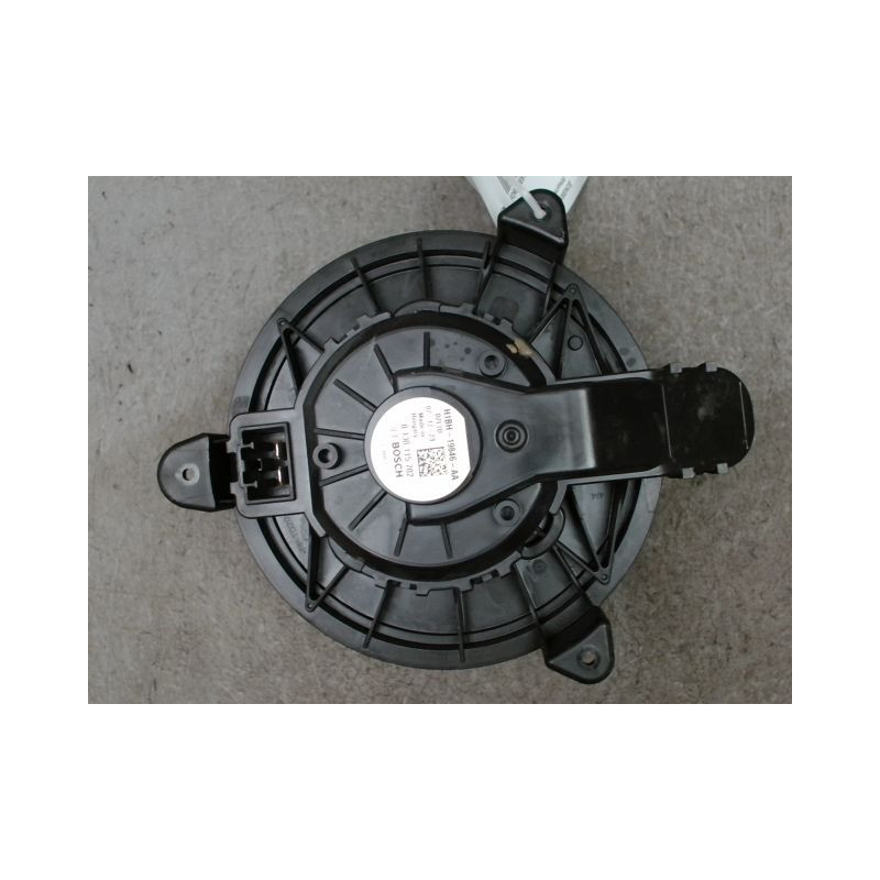 MOTEUR VENTILATEUR CHAUFFAGE FORD FIESTA