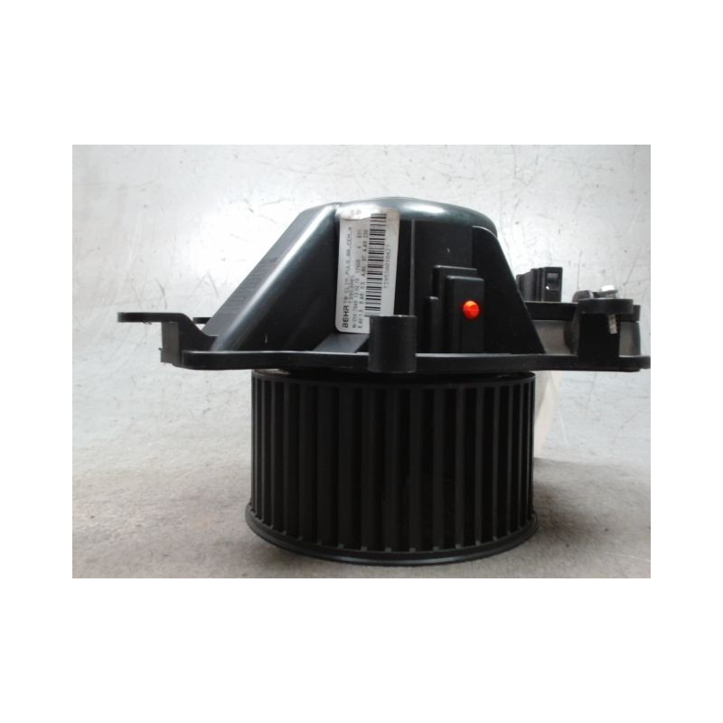 MOTEUR VENTILATEUR CHAUFFAGE PEUGEOT 5008 2009-
