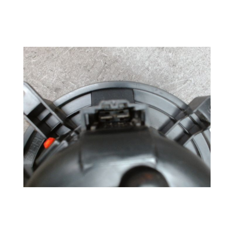 MOTEUR VENTILATEUR CHAUFFAGE PEUGEOT 5008 2009-