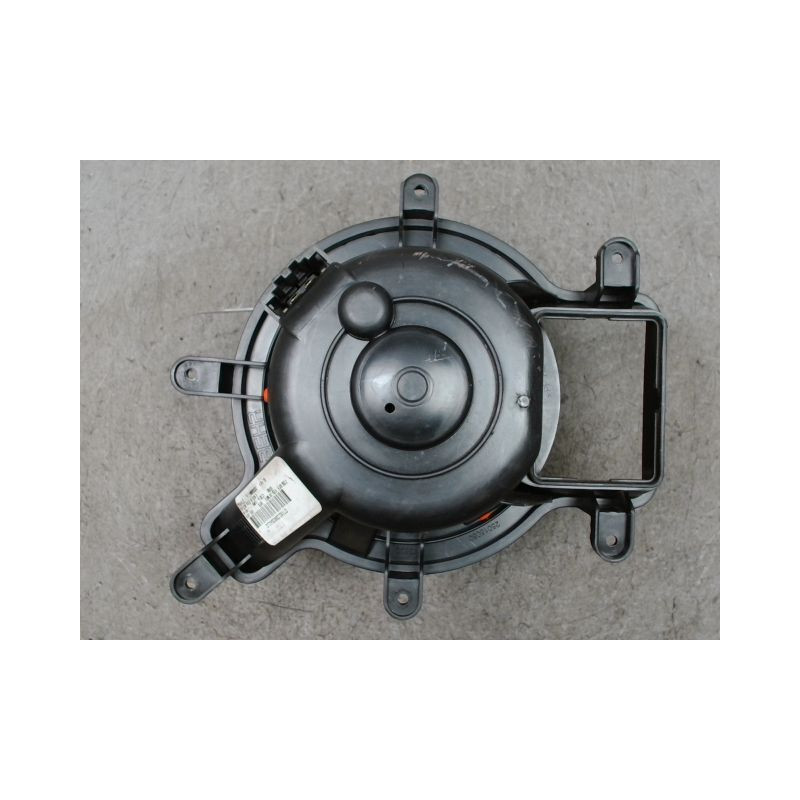 MOTEUR VENTILATEUR CHAUFFAGE PEUGEOT 5008 2009-