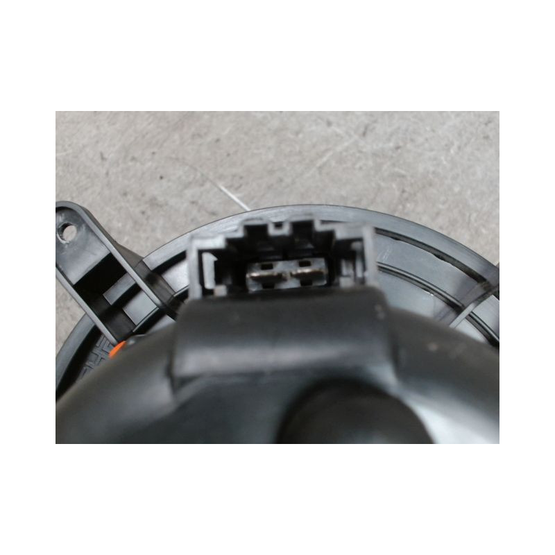 MOTEUR VENTILATEUR CHAUFFAGE PEUGEOT 5008 2009-