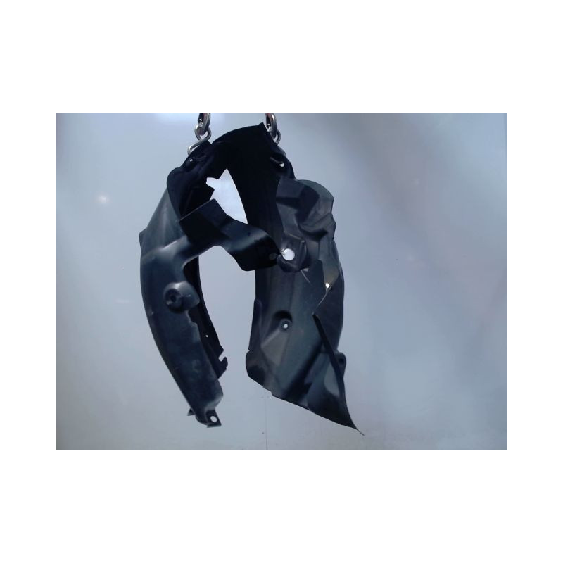 PARE-BOUE AVANT DROIT RENAULT MEGANE III 2008-