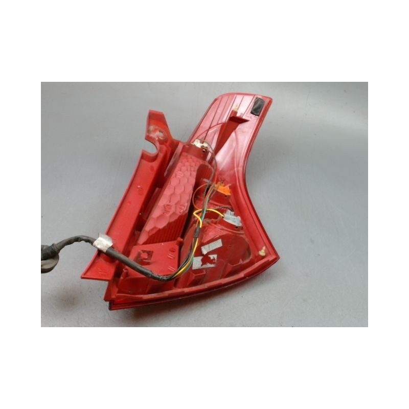 FEU ARRIERE GAUCHE  SUZUKI SWIFT III 2005-2011