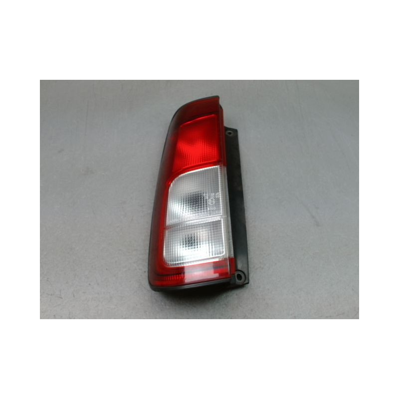 FEU ARRIERE GAUCHE  SUZUKI IGNIS II 2003-2009