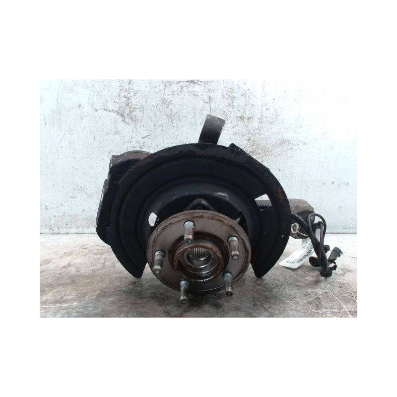 PIVOT AVANT GAUCHE JEEP CHEROKEE 2004-
