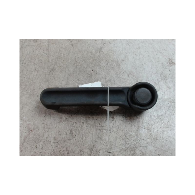 POIGNEE EXTERIEURE PORTE ARRIERE DROIT JEEP CHEROKEE 2004-