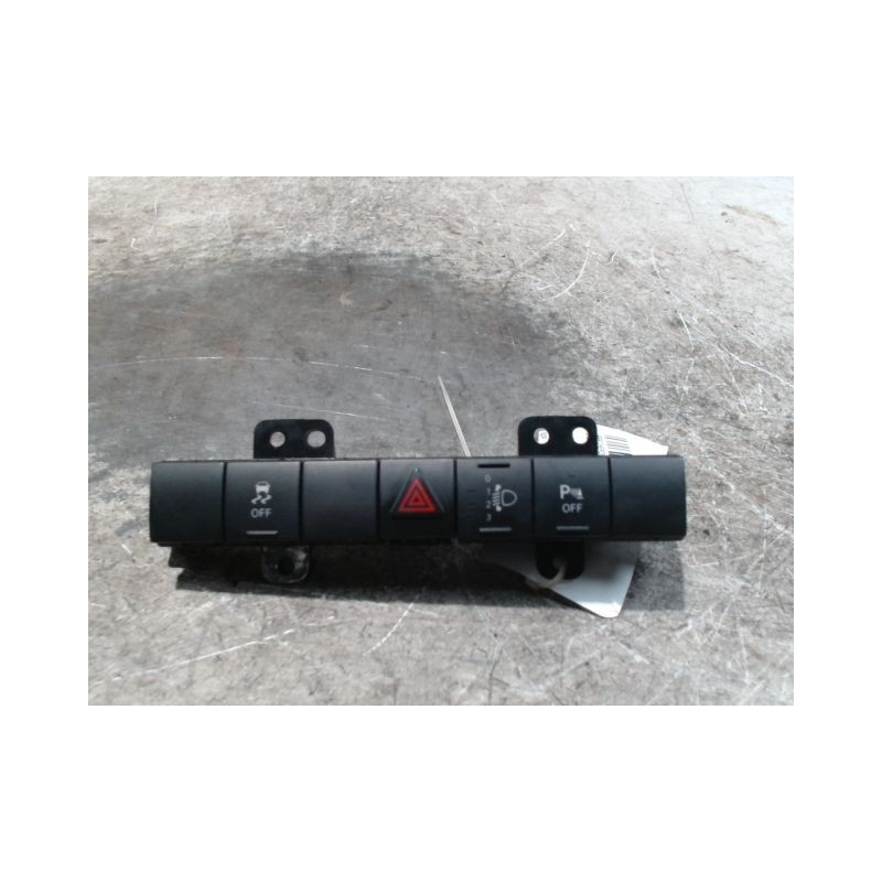 BOUTON DE WARNING JEEP CHEROKEE 2004-