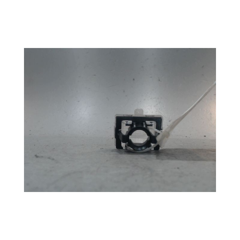 ECLAIREUR PLAQUE DE POLICE DROIT MERCEDES CLASSE C
