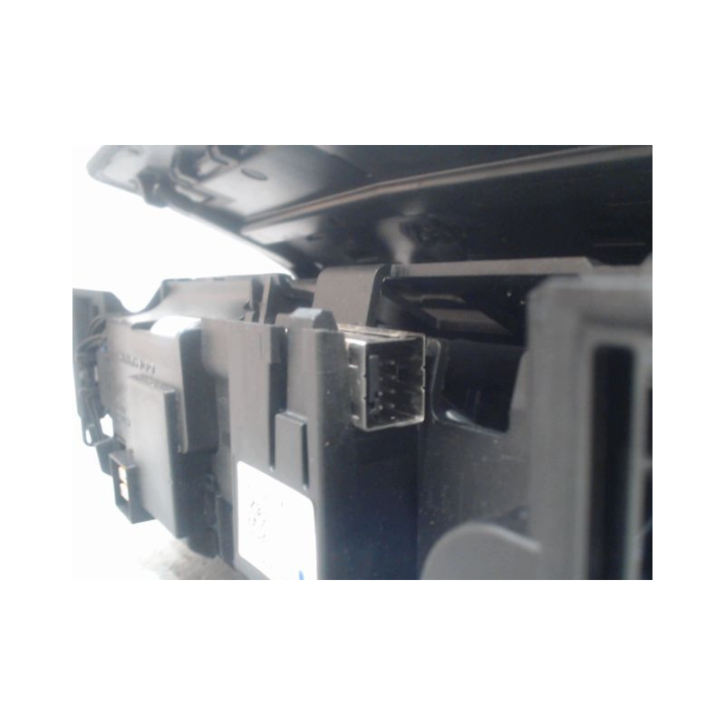 ECRAN GPS MERCEDES CLASSE C