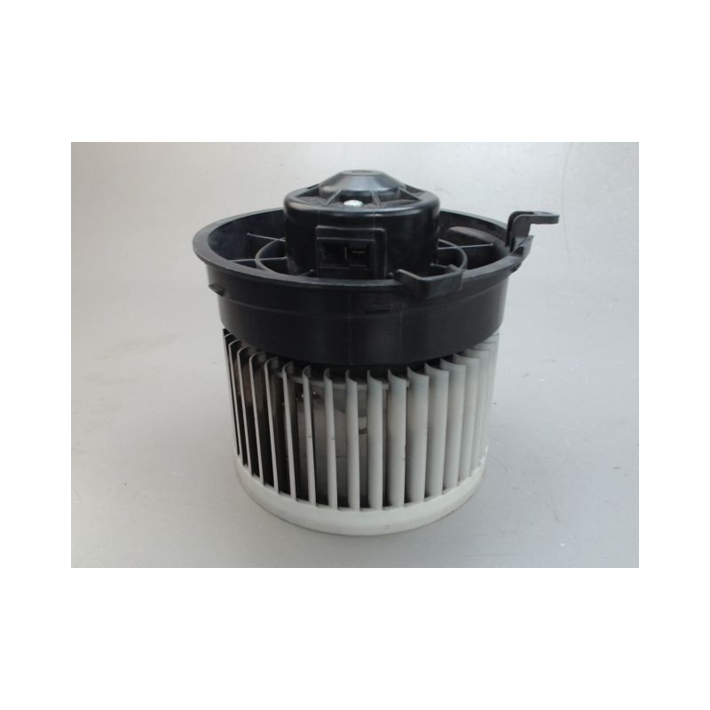 MOTEUR VENTILATEUR CHAUFFAGE NISSAN QASHQAI