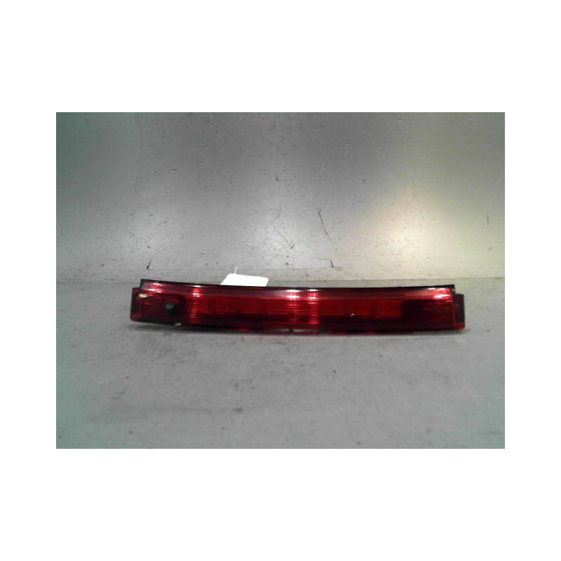 FEUX STOP SUPPLEMENTAIRE NISSAN MICRA