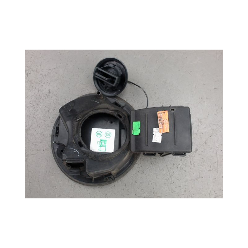 VOLET DE TRAPPE CARBURANT RENAULT CLIO