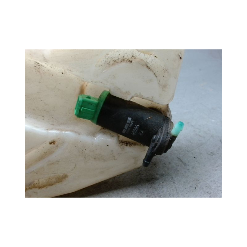 RESERVOIR LAVE-GLACE AVANT PEUGEOT 206 5P