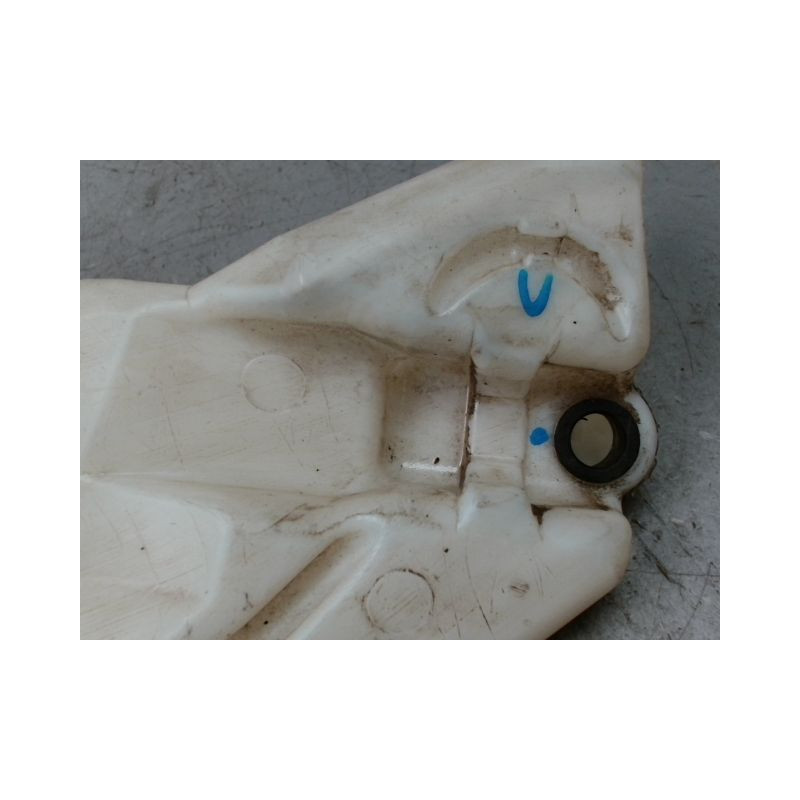 RESERVOIR LAVE-GLACE AVANT PEUGEOT 206+ 2009-