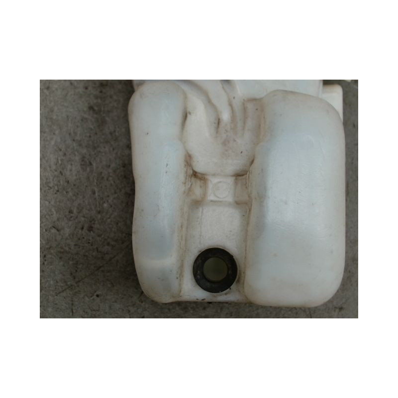 RESERVOIR LAVE-GLACE AVANT PEUGEOT 207 5P