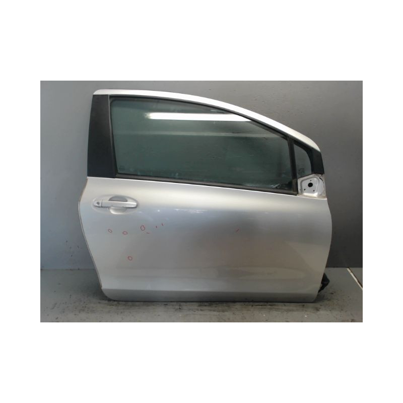 PORTE AVANT DROIT TOYOTA YARIS