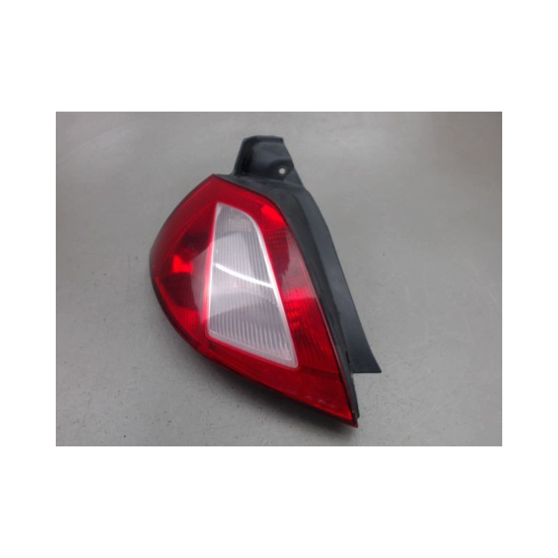 FEU ARRIERE GAUCHE  RENAULT MEGANE
