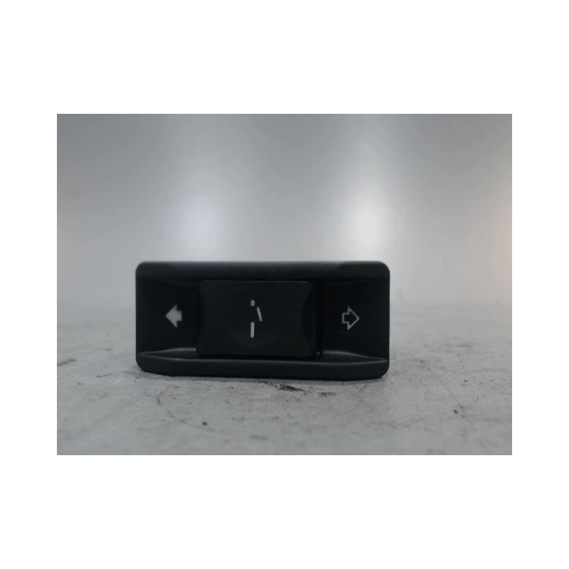 BOUTON COMMANDE TOIT OUVRANT B.M.W. X3