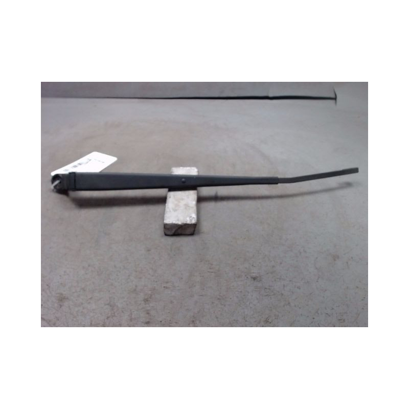 BRAS ESSUIE-GLACE AVANT GAUCHE DAIHATSU SIRION