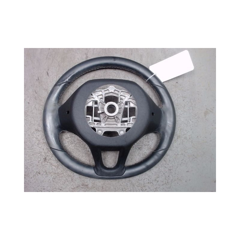 VOLANT DE DIRECTION PEUGEOT 208