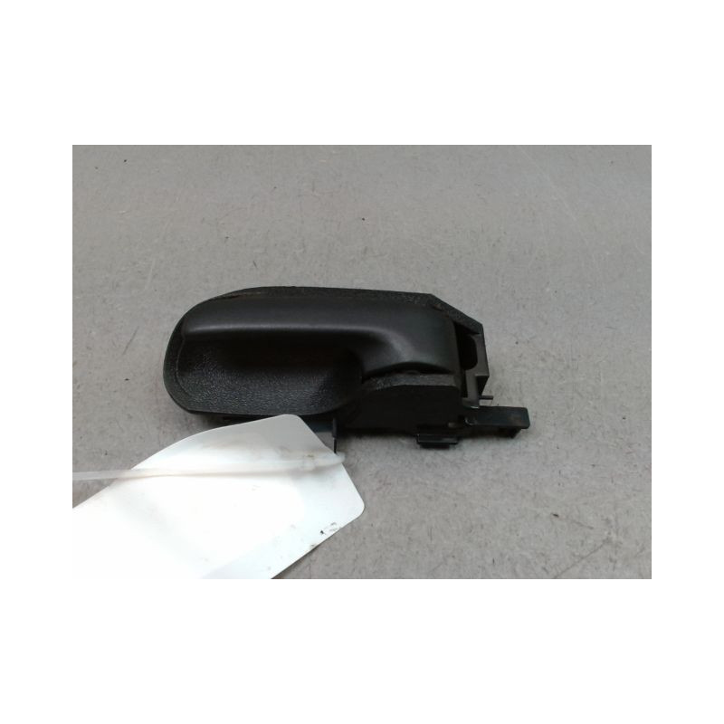 POIGNEE INTERIEURE PORTE AVANT GAUCHE PEUGEOT 107 Phase 3 2012-2014