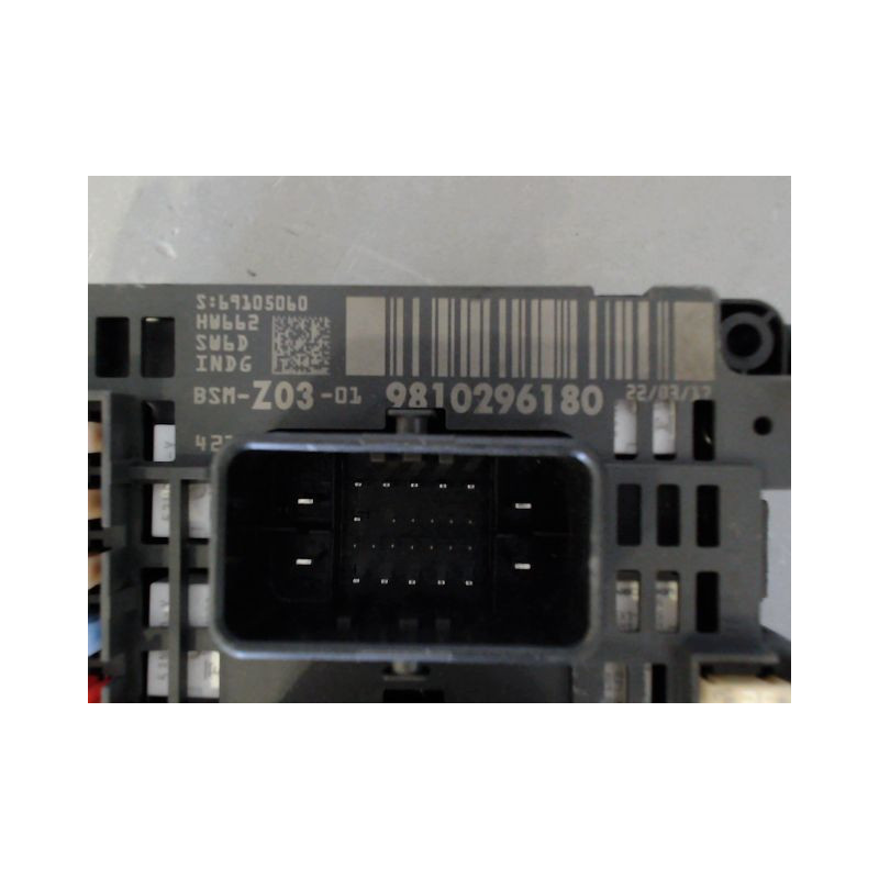 BOITE A FUSIBLES PEUGEOT 3008 2009-
