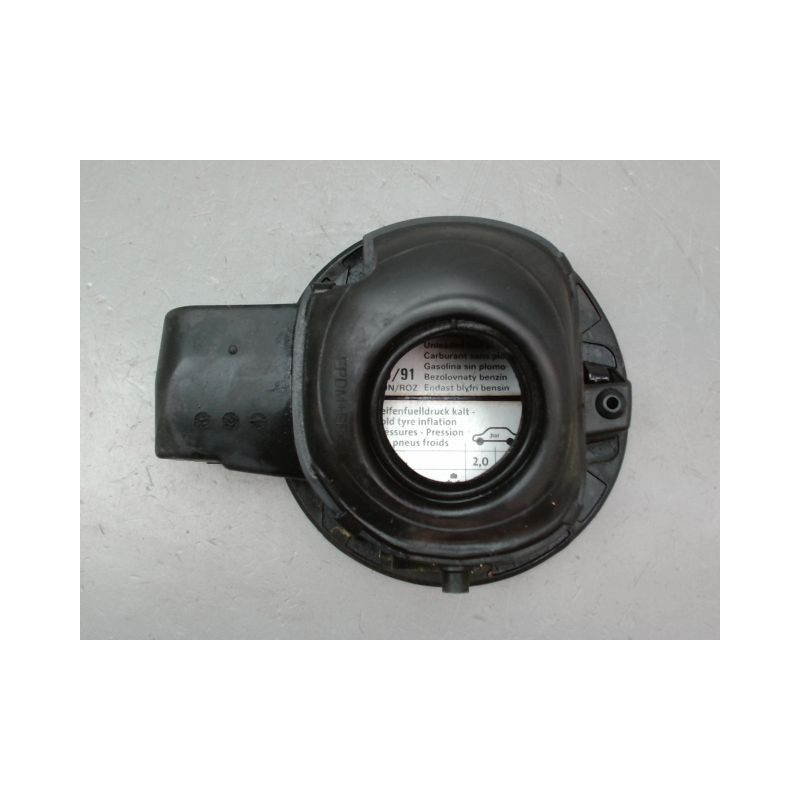 VOLET DE TRAPPE CARBURANT VOLKSWAGEN GOLF V (1K) 2003-2008