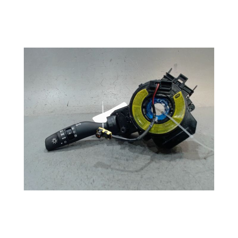 COMMANDE CLIGNOTANT KIA CARENS