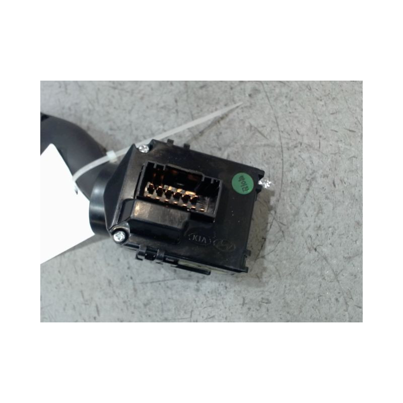 COMMANDE ESSUIE GLACE KIA CARENS