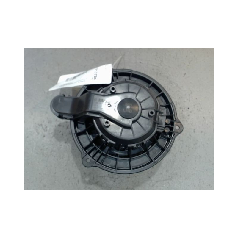 MOTEUR VENTILATEUR CHAUFFAGE KIA CARENS