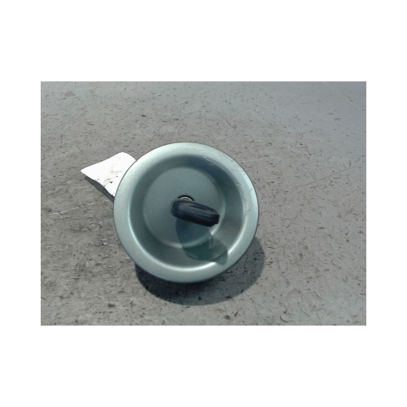 BOUCHON RESERVOIR A CARBURANT PEUGEOT PARTNER BREAK 2002-