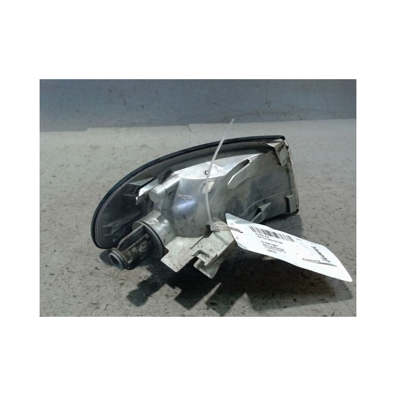 CLIGNOTANT GAUCHE AUDI A4 95-99
