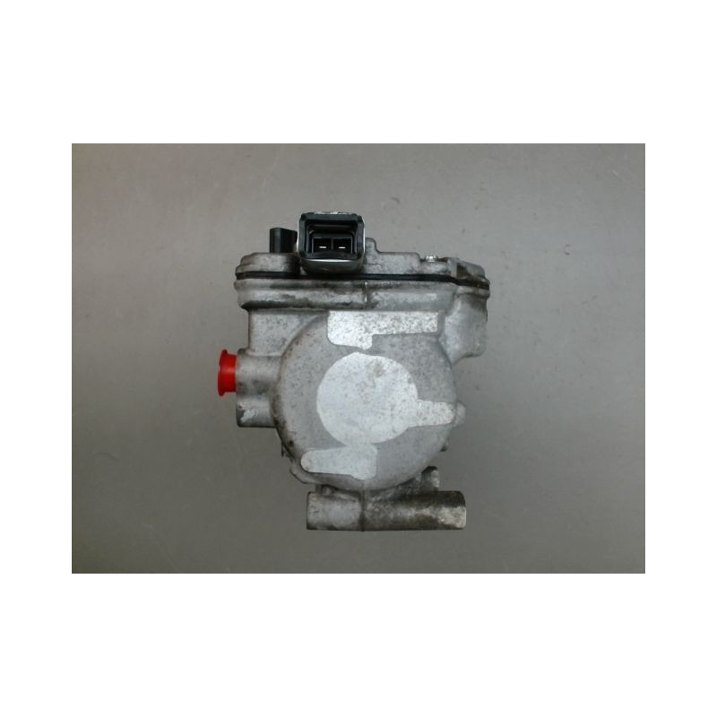 COMPRESSEUR AIR CONDITIONNE TOYOTA AURIS