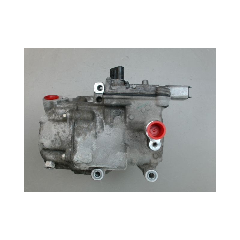 COMPRESSEUR AIR CONDITIONNE TOYOTA AURIS