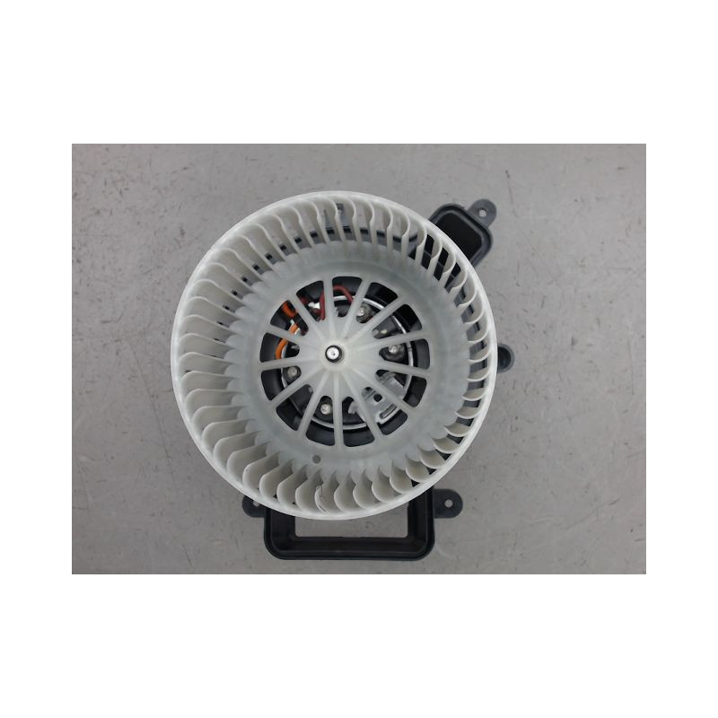 MOTEUR VENTILATEUR CHAUFFAGE PEUGEOT 5008