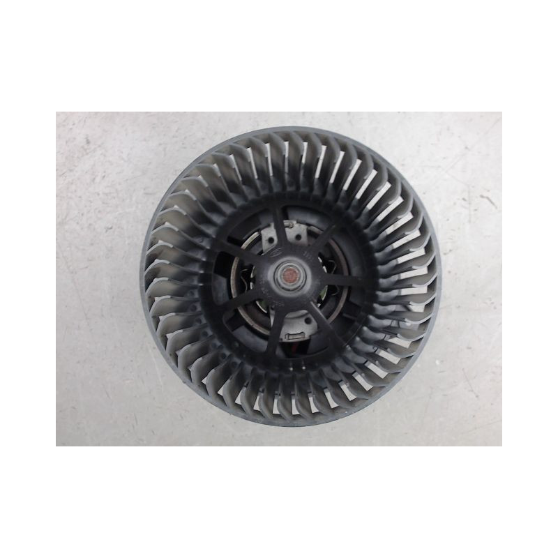 MOTEUR VENTILATEUR CHAUFFAGE FORD FOCUS