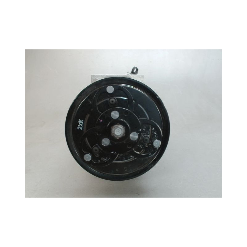 COMPRESSEUR AIR CONDITIONNE RENAULT CLIO