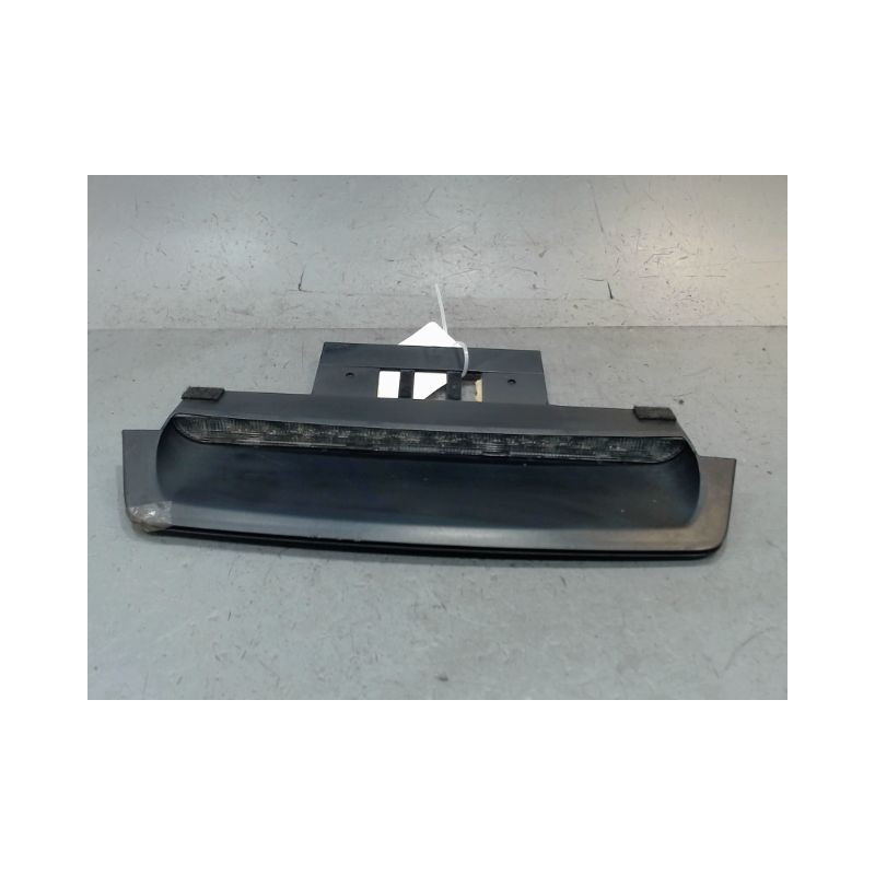 FEUX STOP SUPPLEMENTAIRE VOLVO S60