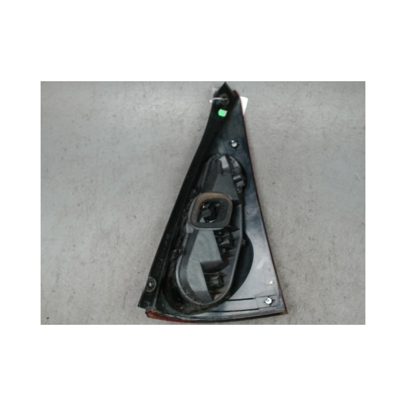 FEU ARRIERE GAUCHE  PEUGEOT 107 5P