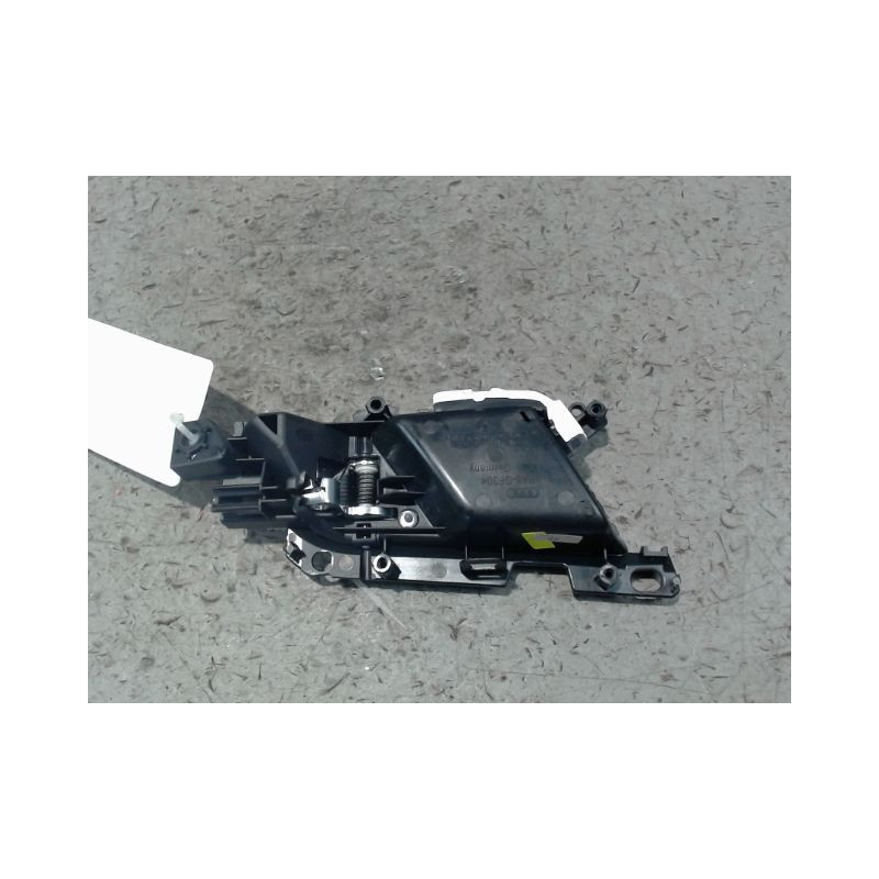 POIGNEE INTERIEURE PORTE AVANT DROIT AUDI S4